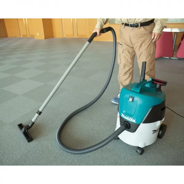 Univerzální vysavač 20l,1000W,třída L Makita VC2000L