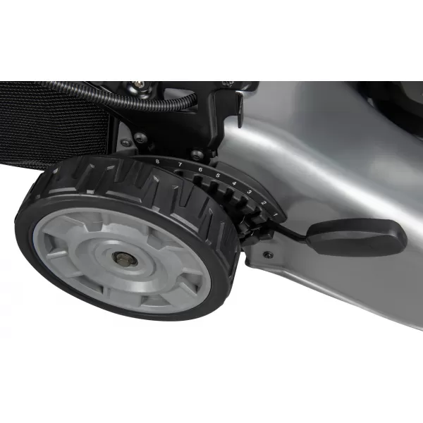 Aku sekačka s pojezdem 534mm Li-ion LXT 2x18V bez aku Makita DLM540Z