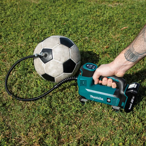 Aku kompresor Li-ion LXT 18V bez aku Makita DMP180Z