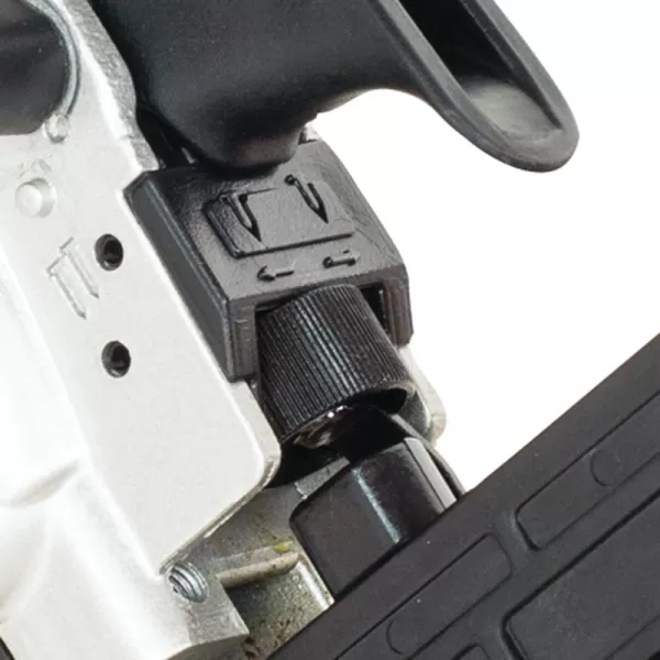 Pneumatická sponkovačka Makita AT638A