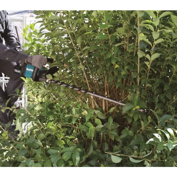 Aku plotostřih 750mm Li-ion XGT 2x40V/4,0Ah Makita UH007GM201