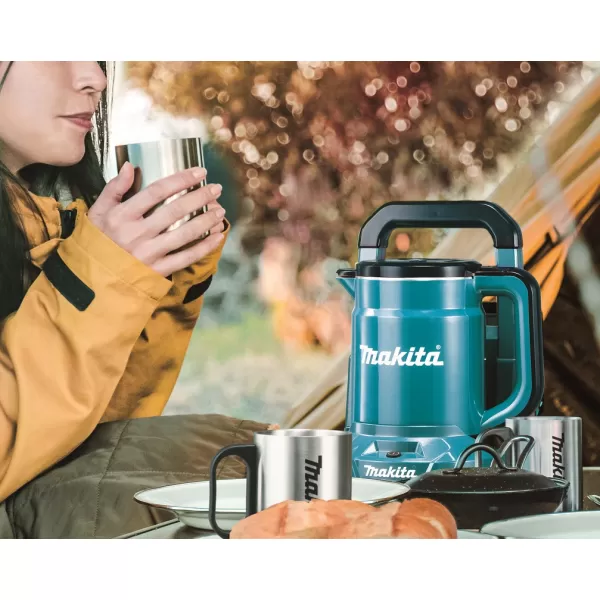 Aku rychlovarná konvice Li-ion XGT 40V bez aku Makita KT001GZ