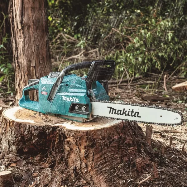 Aku řetězová pila 350 mm Li-ion XGT 40V bez aku Makita UC011GZ