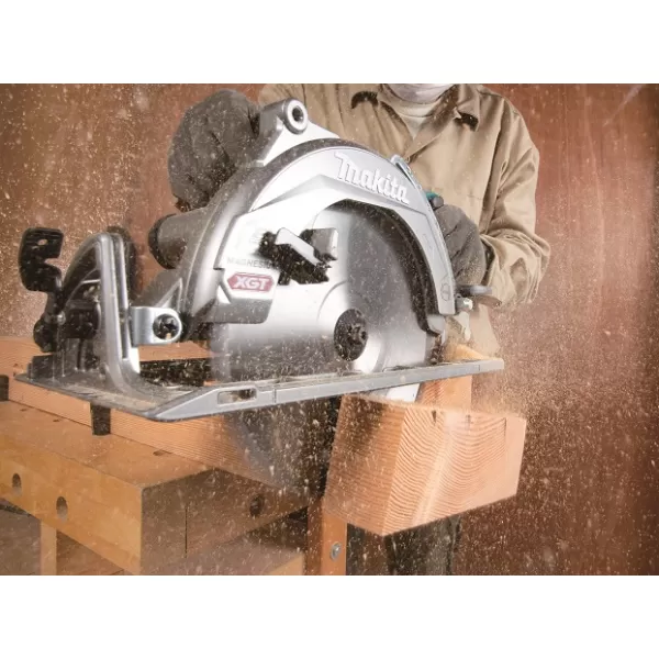 Aku okružní pila 260mm Li-Ion XGT 40V bez aku Makita RS002GZ