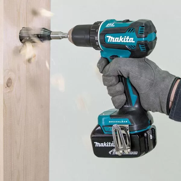 Aku bezuhlíkový šroubovák 18V 2x3,0Ah Makita DDF485RFJ