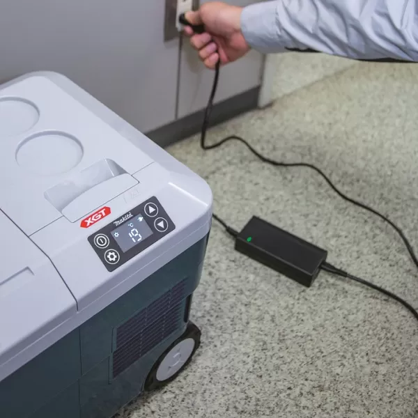 Aku chladící a ohřívací box 20l Li-ion XGT/LXT bez aku Makita CW001GZ