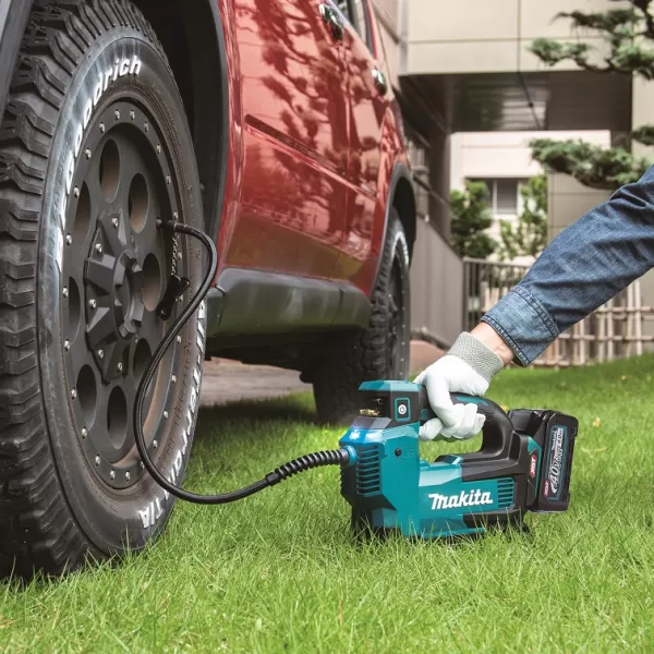 Aku kompresor Li-ion XGT 40V bez aku Makita MP001GZ