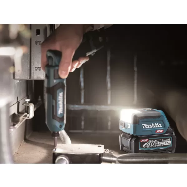 Aku LED svítilna Li-ion 40V XGT bez aku Makita ML011G