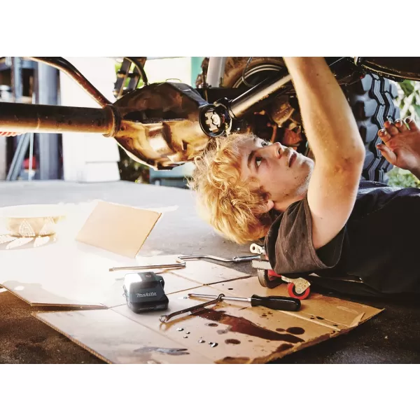 Aku LED svítilna Li-ion CXT 10,8/12V bez aku Makita ML107