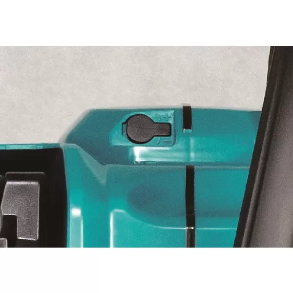 Aku řetězová pila 350 mm Li-ion XGT 40V bez aku Makita UC025GZ